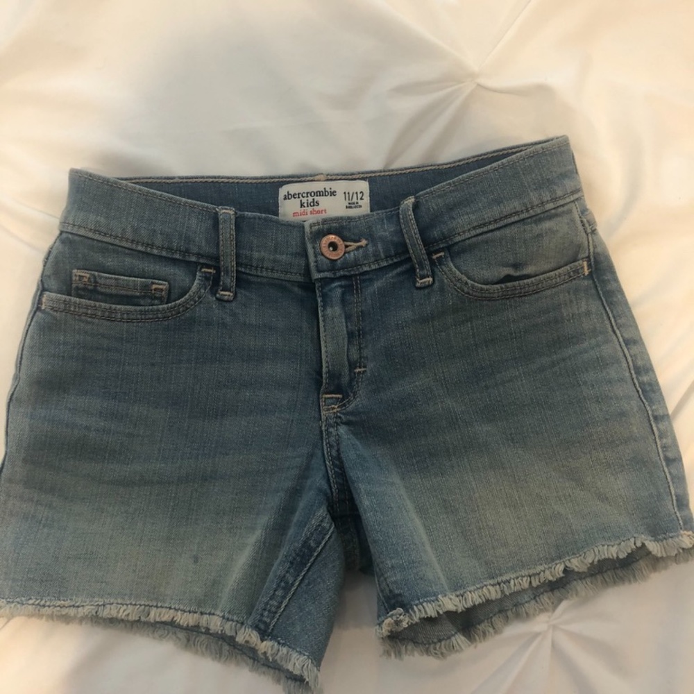 Abercrombie Kids Light Wash Midi Shorts